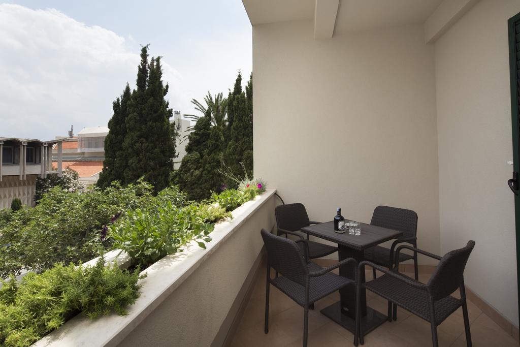 Apartments Smokva Makarska Habitación foto